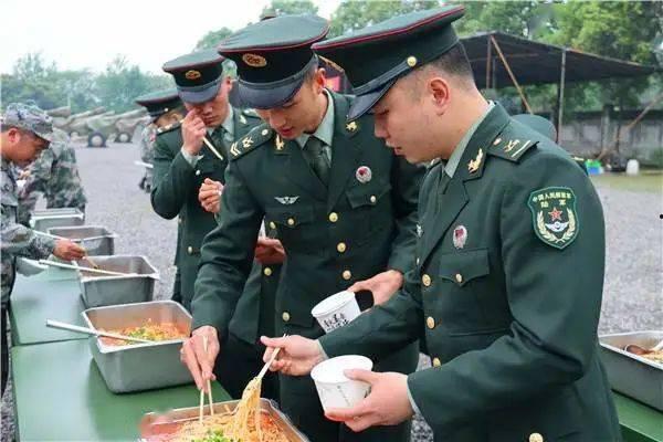 吃瓜楚飞比武,吃瓜群众楚飞比武风云录