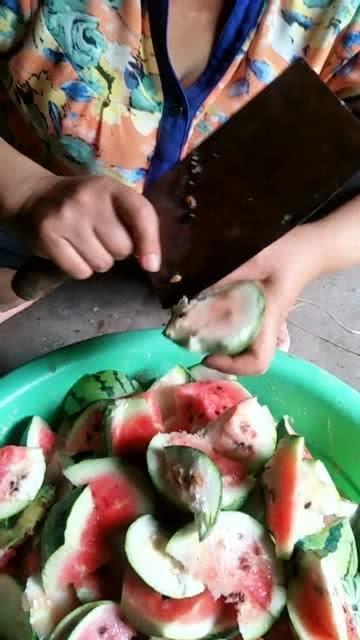 亲妈吃瓜,揭秘娱乐圈背后的惊人真相